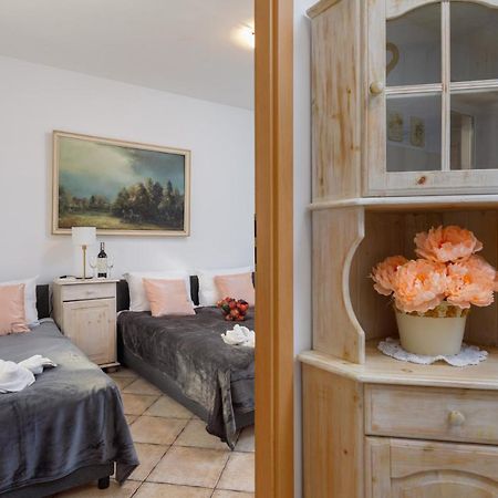 Apartment With Veranda Torunska Pobierowo By Noclegi Renters Exterior foto
